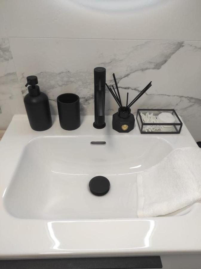 Penthouse Las Americas First Line De Lux أرونا المظهر الخارجي الصورة