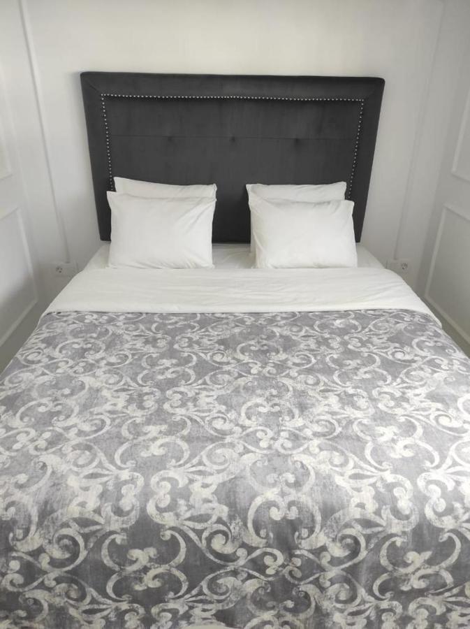 Penthouse Las Americas First Line De Lux أرونا المظهر الخارجي الصورة
